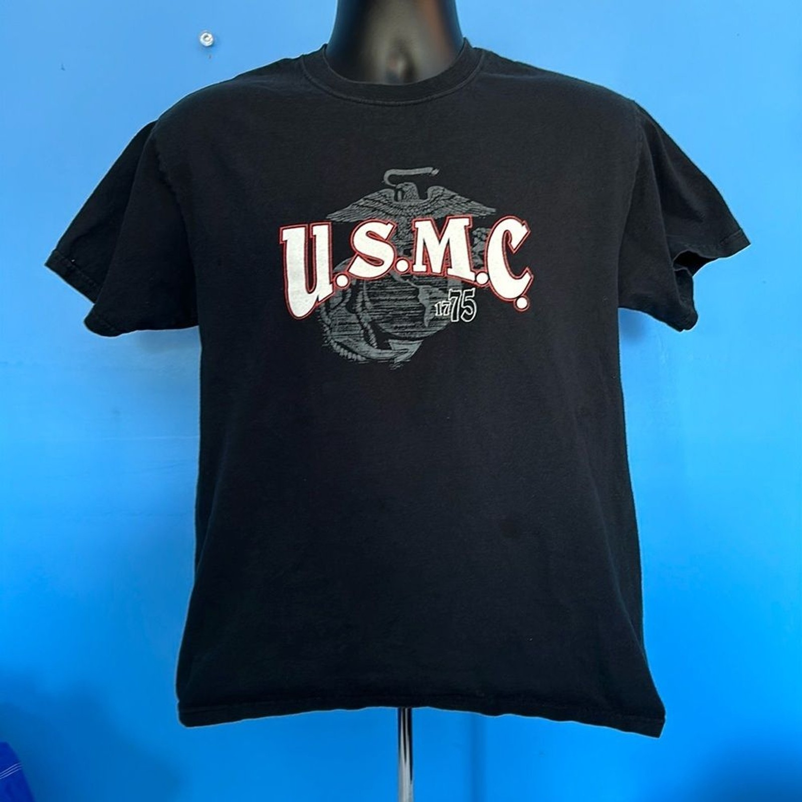 USMC Men's Black Short Sleeve T-Shirt Size Medium Marines Logo Military Tee gallery