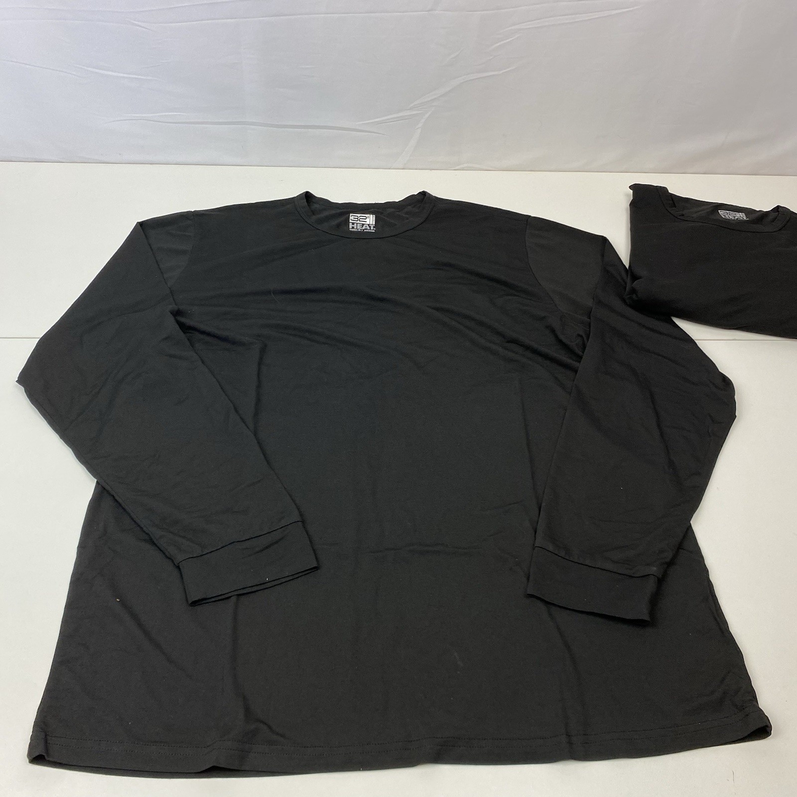 Lot Of 2 32 Degree Heat Men’s XL Extra Large Black Thin Lightweight T Shirt Pack gallery