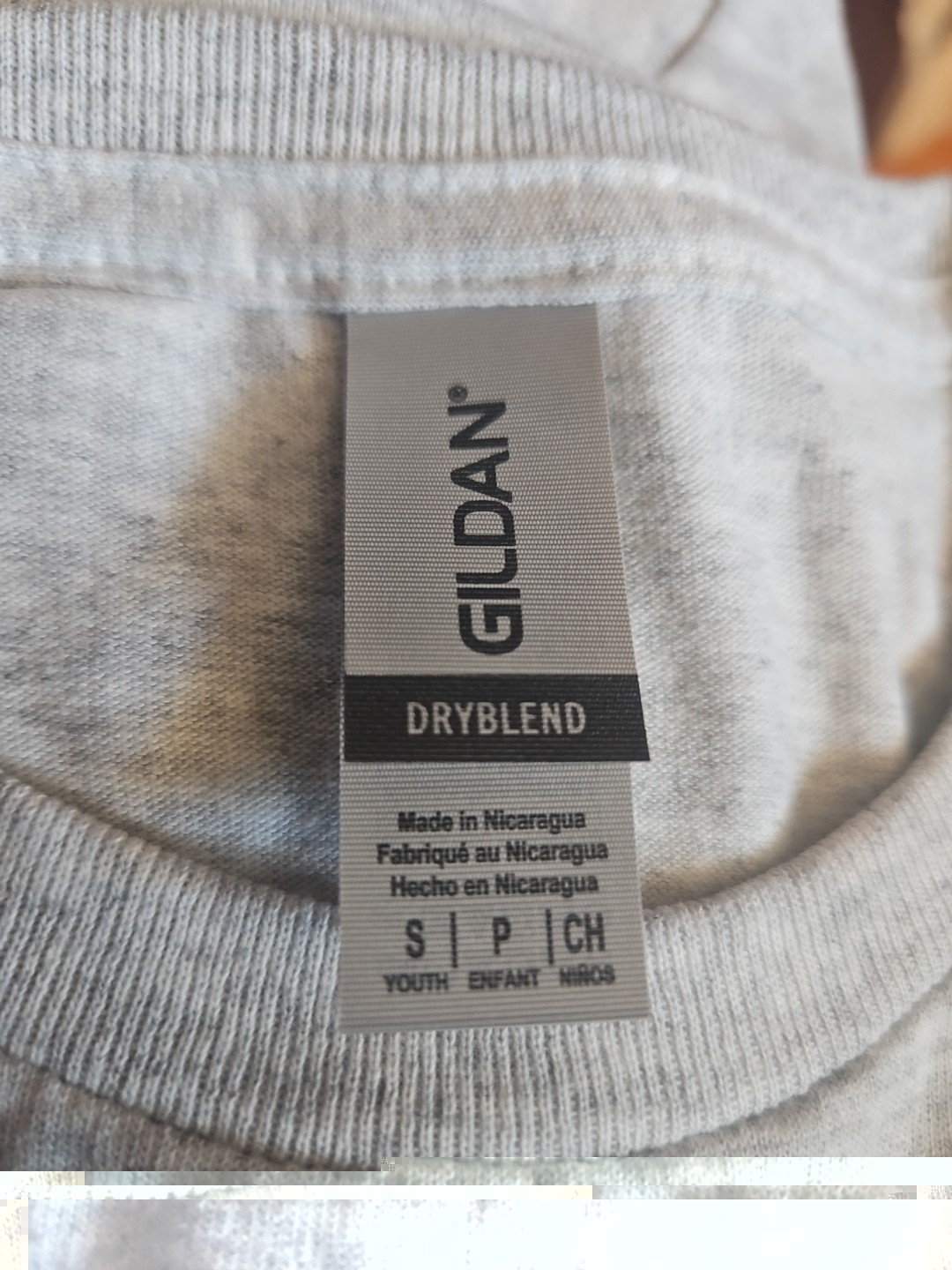 2 Gildan Ash Youth Small 50/50 G800B gallery
