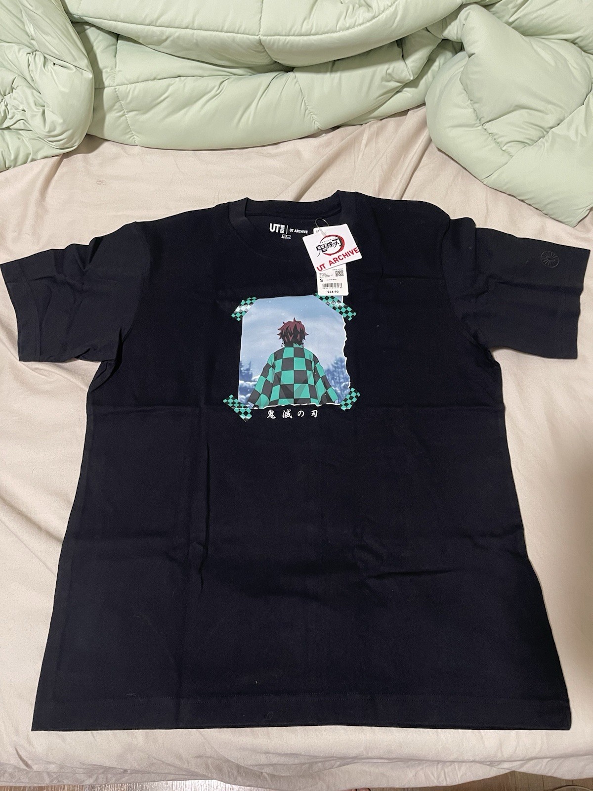 Uniqlo UT Archive Demon Slayer Tanjiro Kamado Men's S Black Cotton Tee gallery