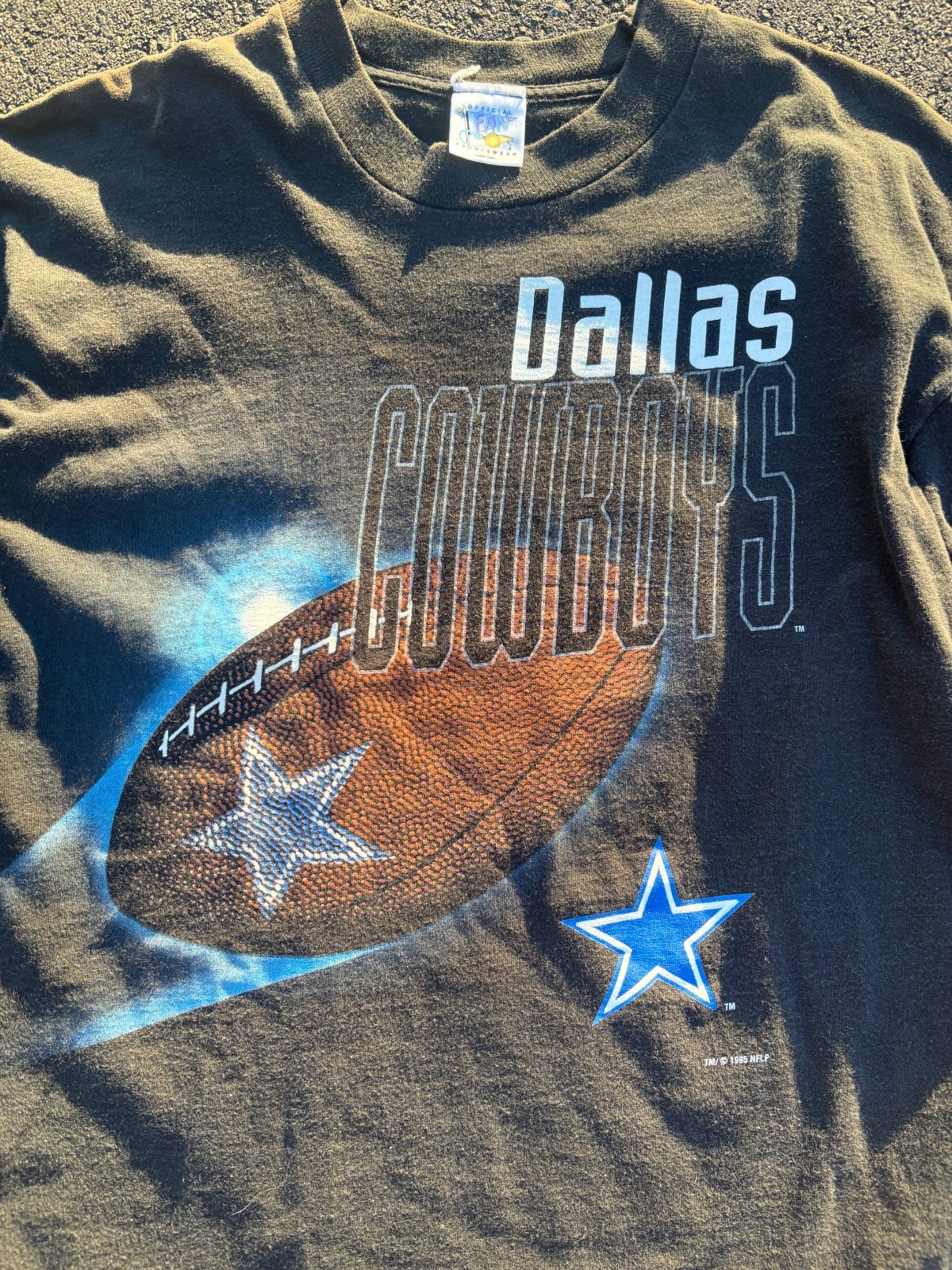 1996 Black Blue Dallas Cowboys NFL Team Tshirt Size L gallery