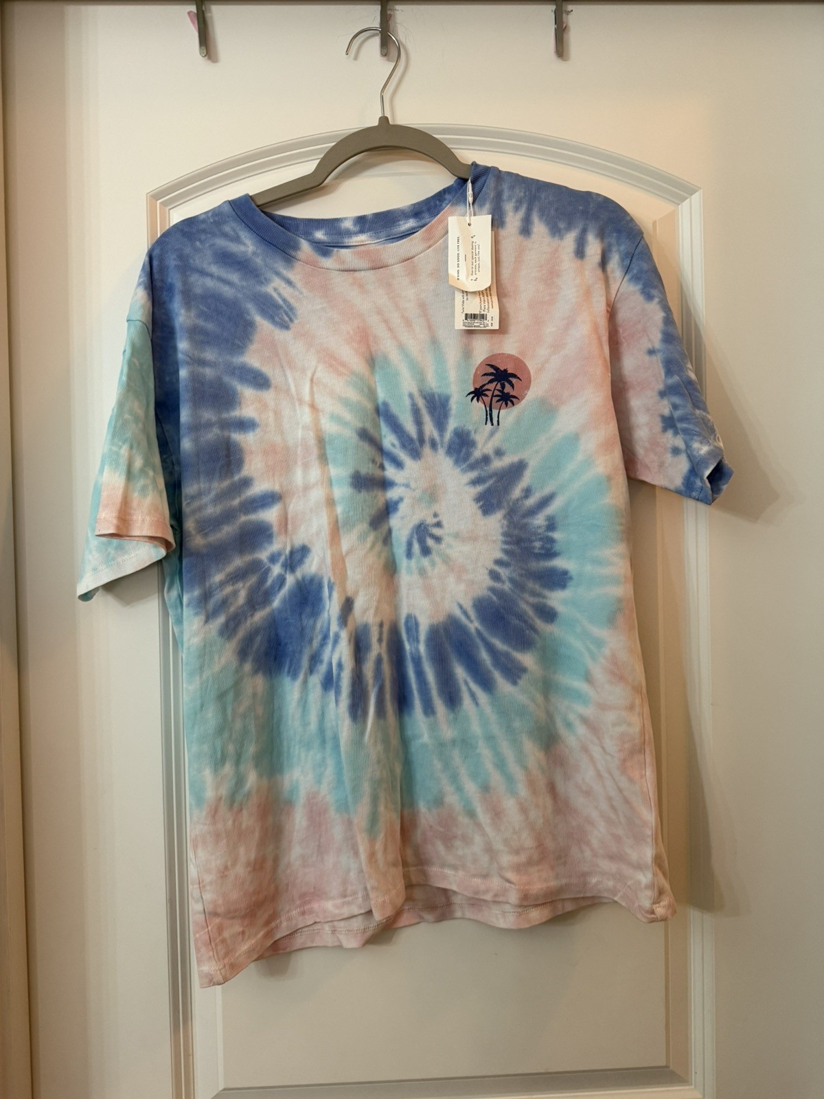 Pura Vida Medium Surf Tour Tie-Dye T-Shirt Blue Purple Spiral Beach Wear gallery