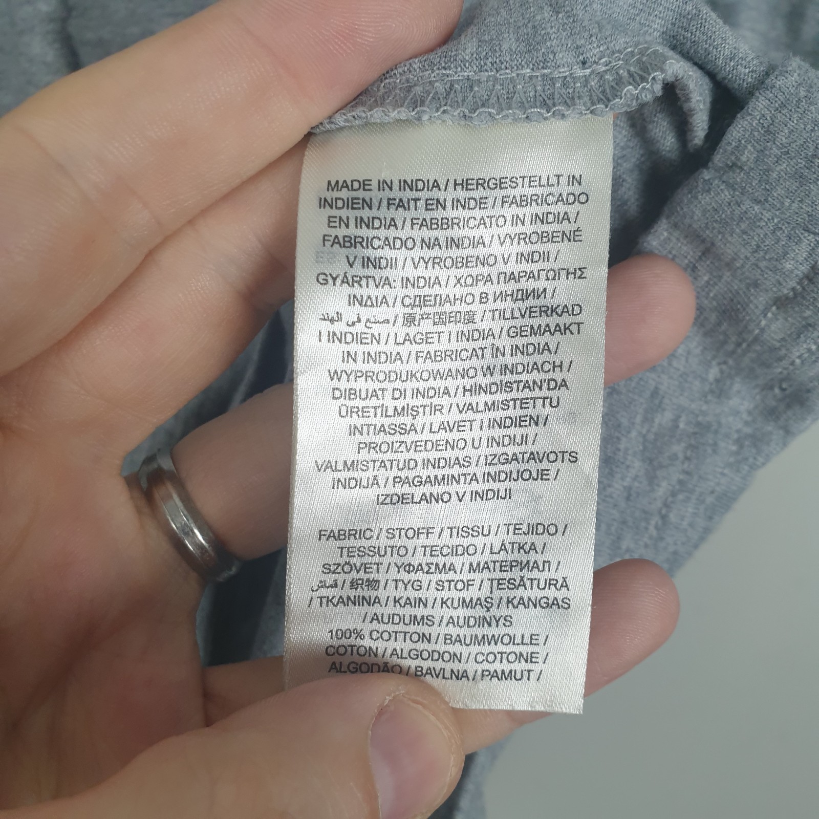 Gant T Shirt Mens Medium Grey Shield Logo Classic Preppy Casual Minimalist gallery