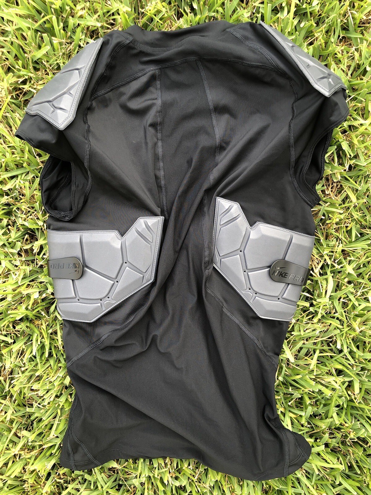 NEW Nike Men's Pro Hyperstrong 4 pad Mens L Football Top Black AQ2733-010 NWT gallery