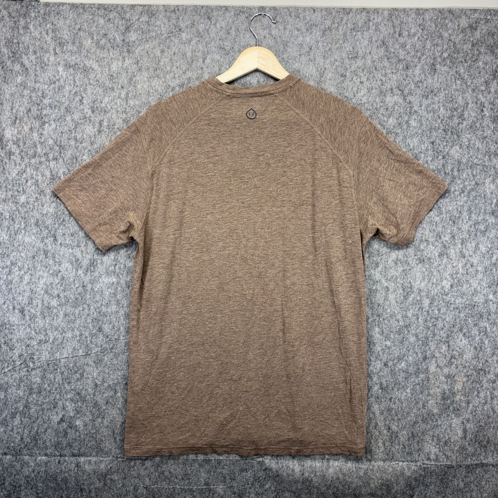 Tasc Carrollton T-Shirt Men's Medium Brown Bamboo Short Sleeve Stretch gallery