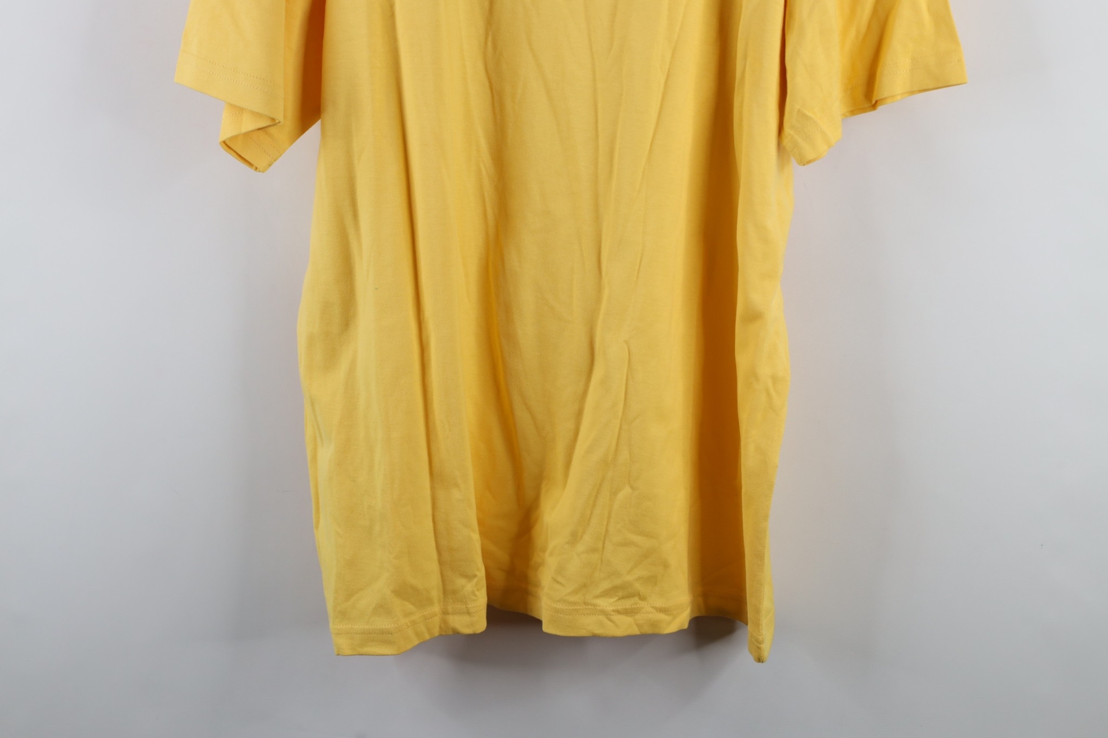 Deadstock Vintage Rainforest Cafe Mens XL Spell Out Las Vegas MGM Grand T-Shirt gallery