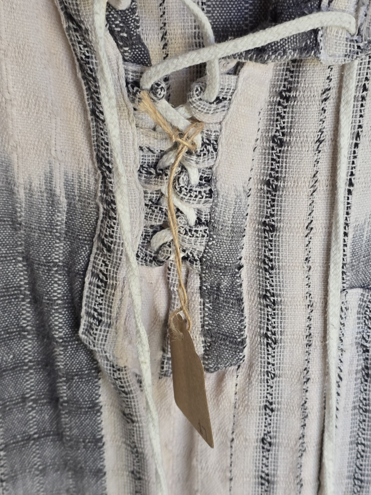 Men's Striped Woven Lace-Up Short Sleeve T-Shirt Gray White Cotton Pocket Beads gallery