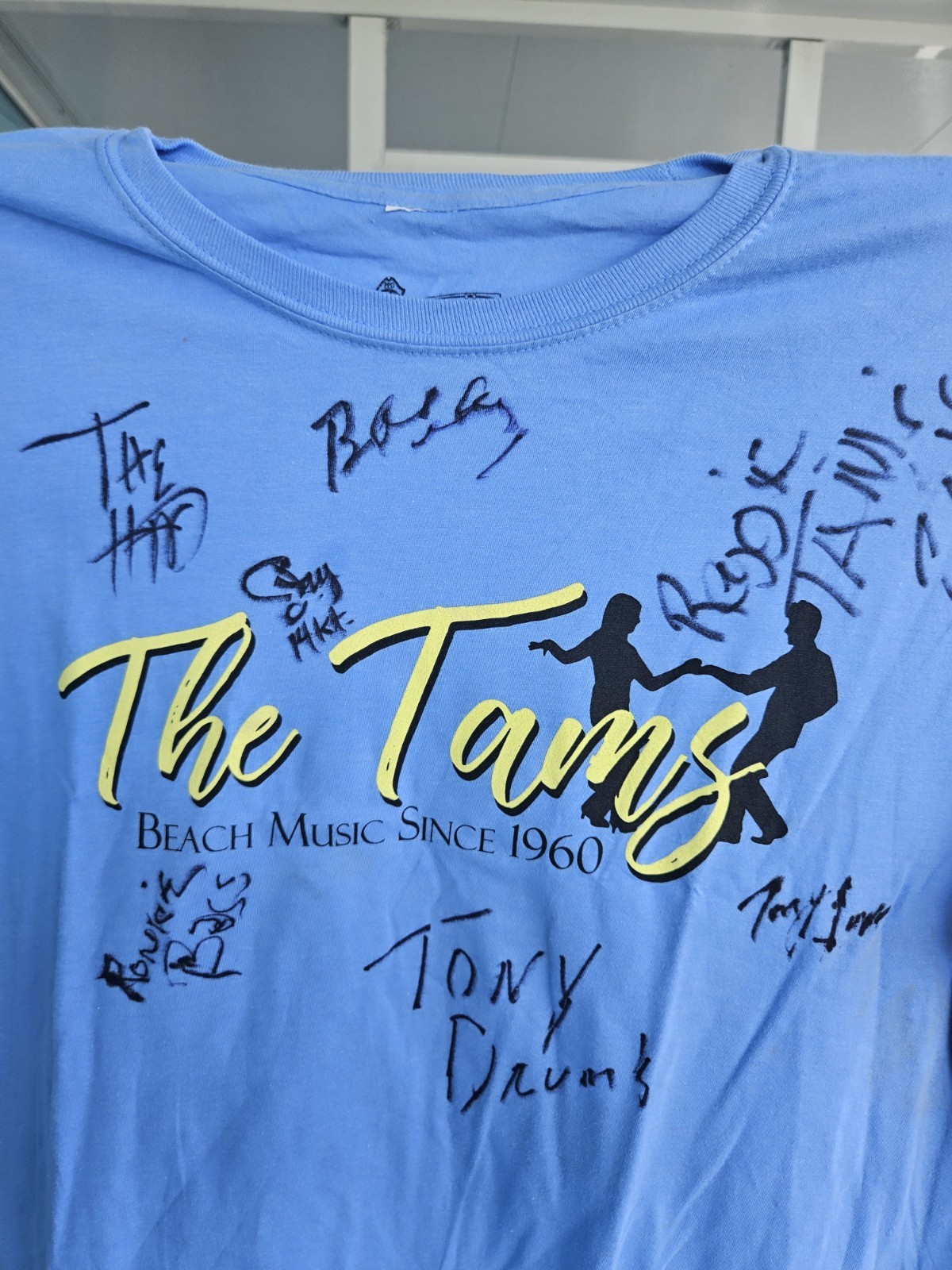 "The Tams" Signed Band T-Shirt Size Large 100% Cotton See Pics Stained NWOT gallery