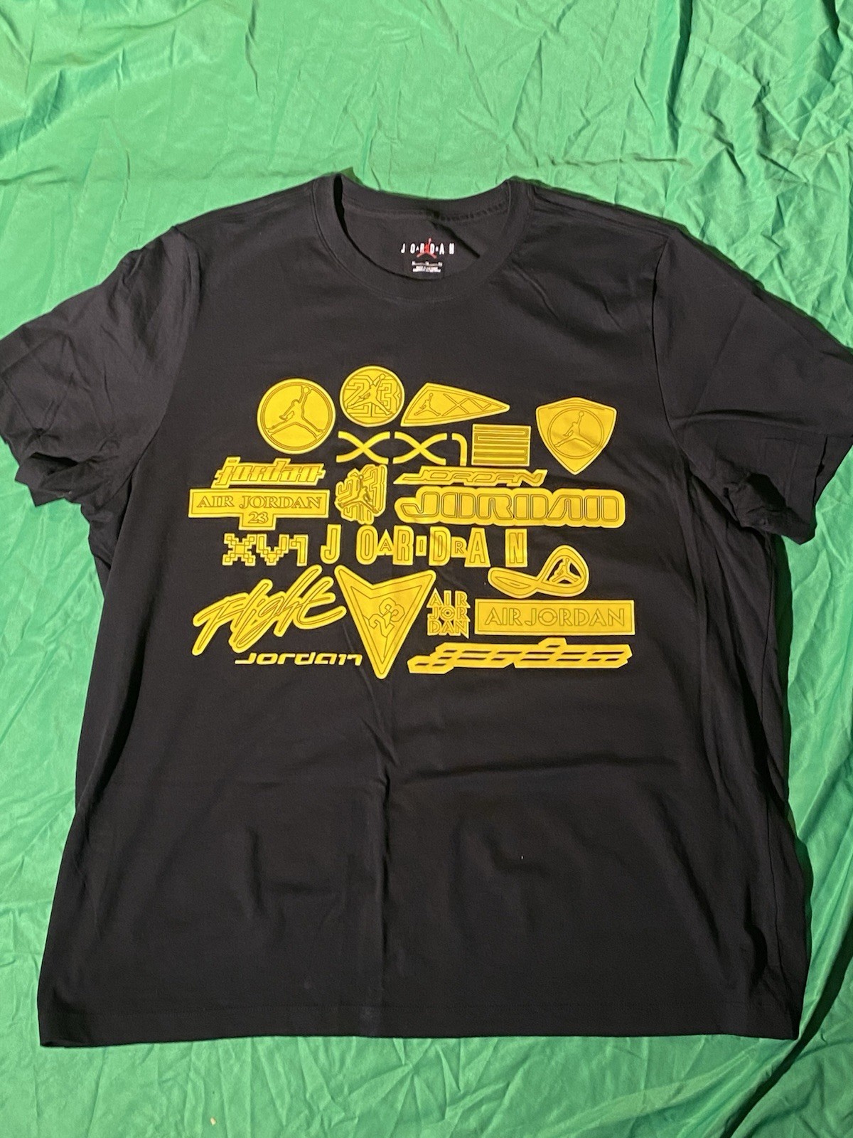 Air Jordan T-Shirt Men’s Black Yellow Graphic Tee Jumpman Nike Basketball Shirt