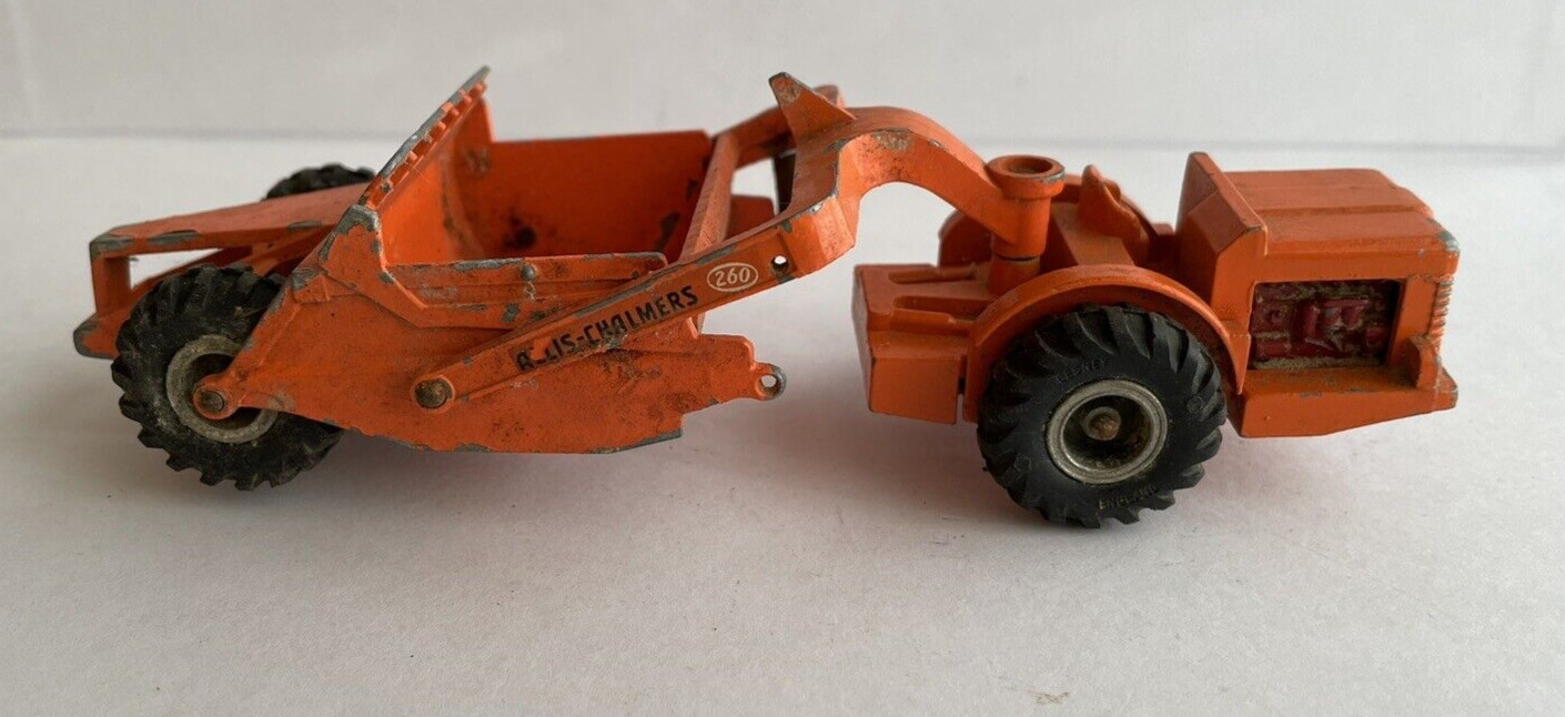 Matchbox Lesney Allis Chalmers Motor Scraper King Size  K-6 Diecast Vehicle