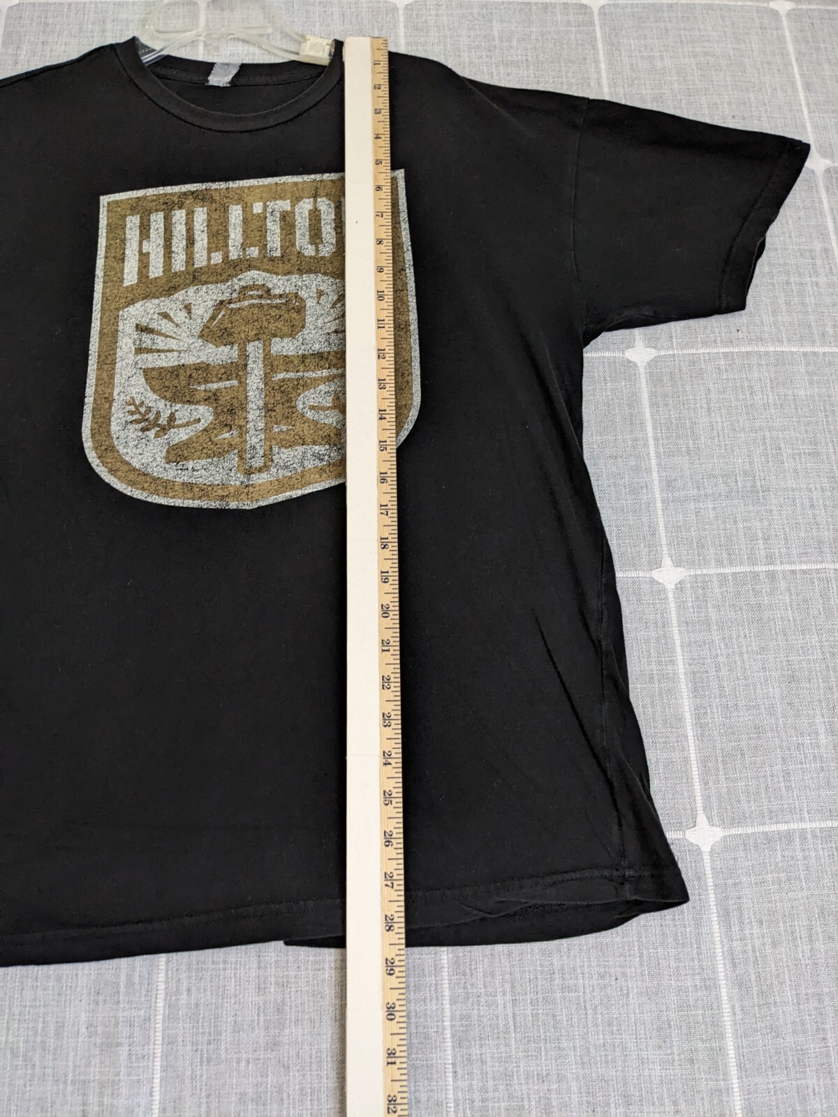 Walking Dead Hilltop Shirt Mens Medium Black Short Sleeve Graphic Tee 2013 gallery