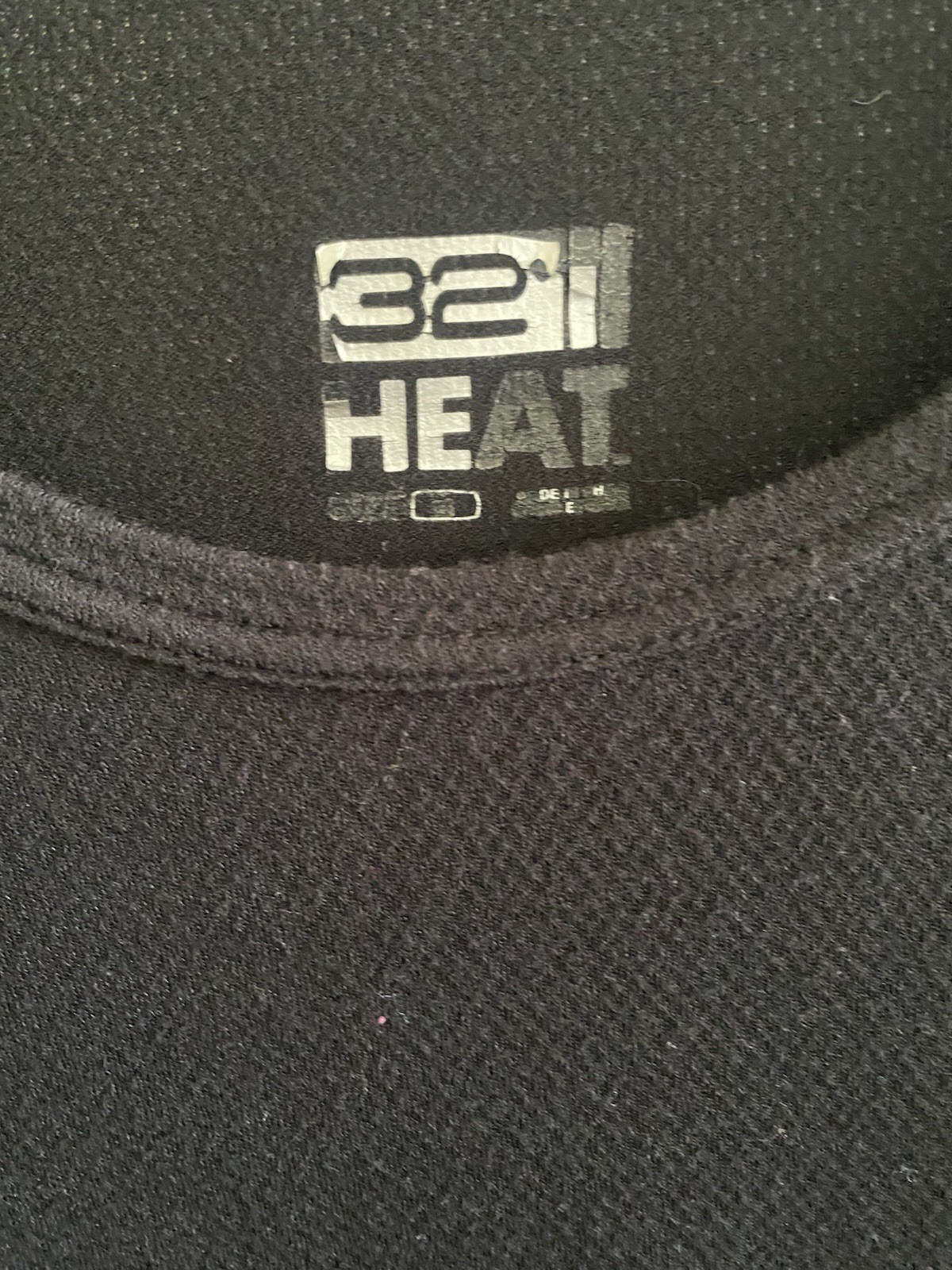 32 Degree Heat Men Shirt Medium Polyester Blend Long Sleeve Pullover Tshirt gallery