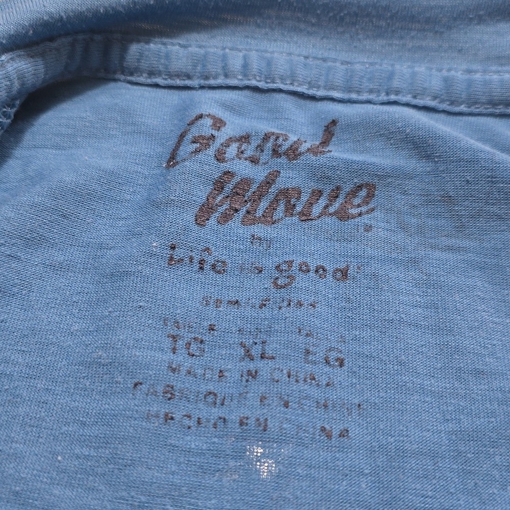 Life Is Good Men's Good Move Semi Fitted Running Sneakers Tee Blue XL FLAW gallery