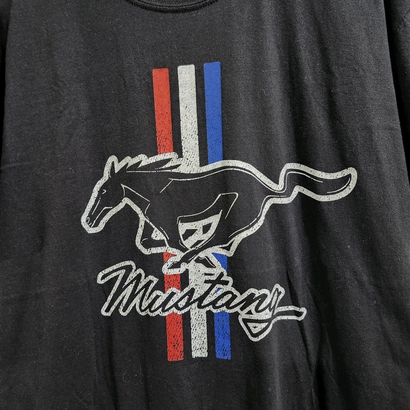Ford Mustang T Shirt Mens XL Black Pony Logo 100% Cotton Official Licensed gallery