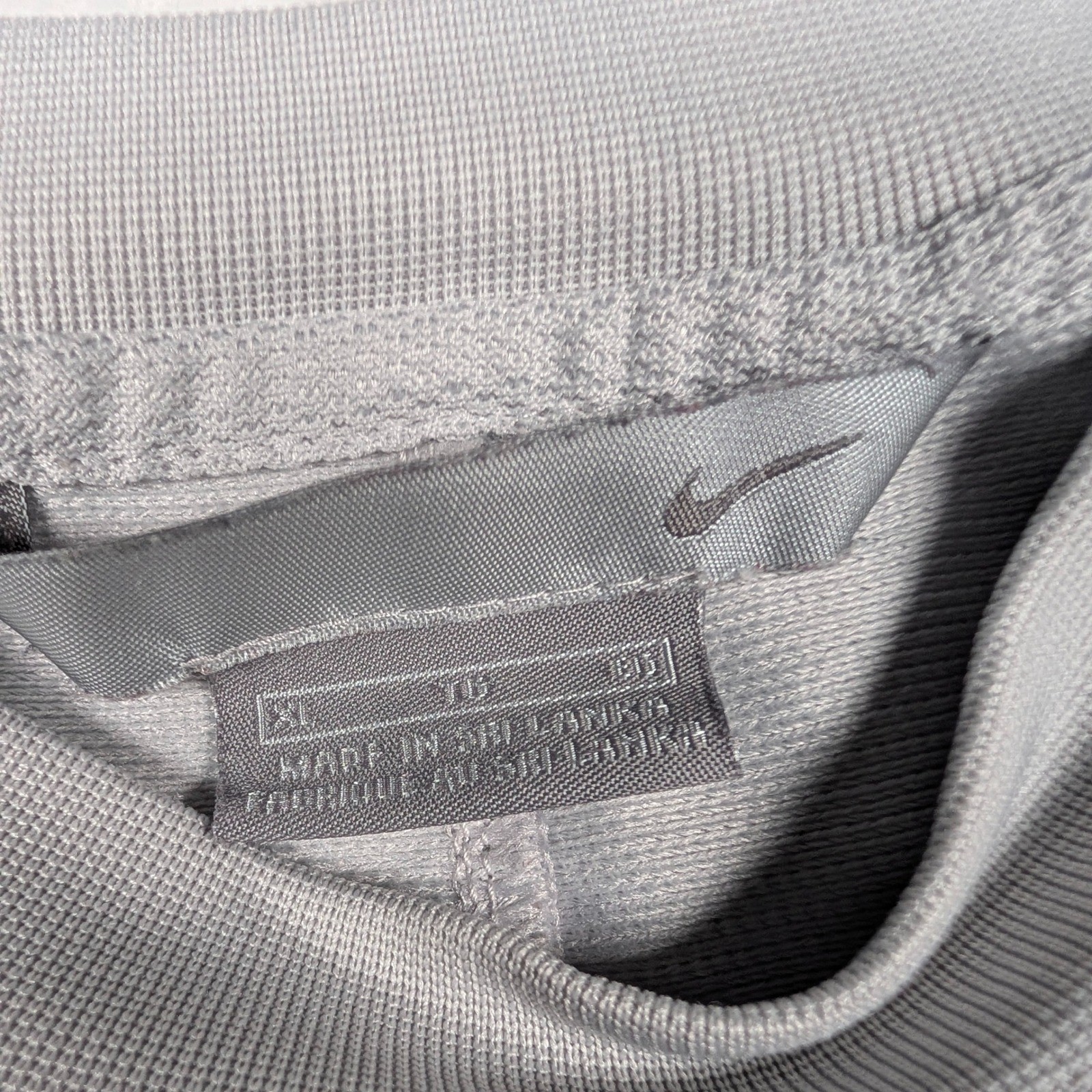 Vintage Nike T-Shirt Mens XL Gray Short Sleeve Performance Soccer Shiny Y2K gallery