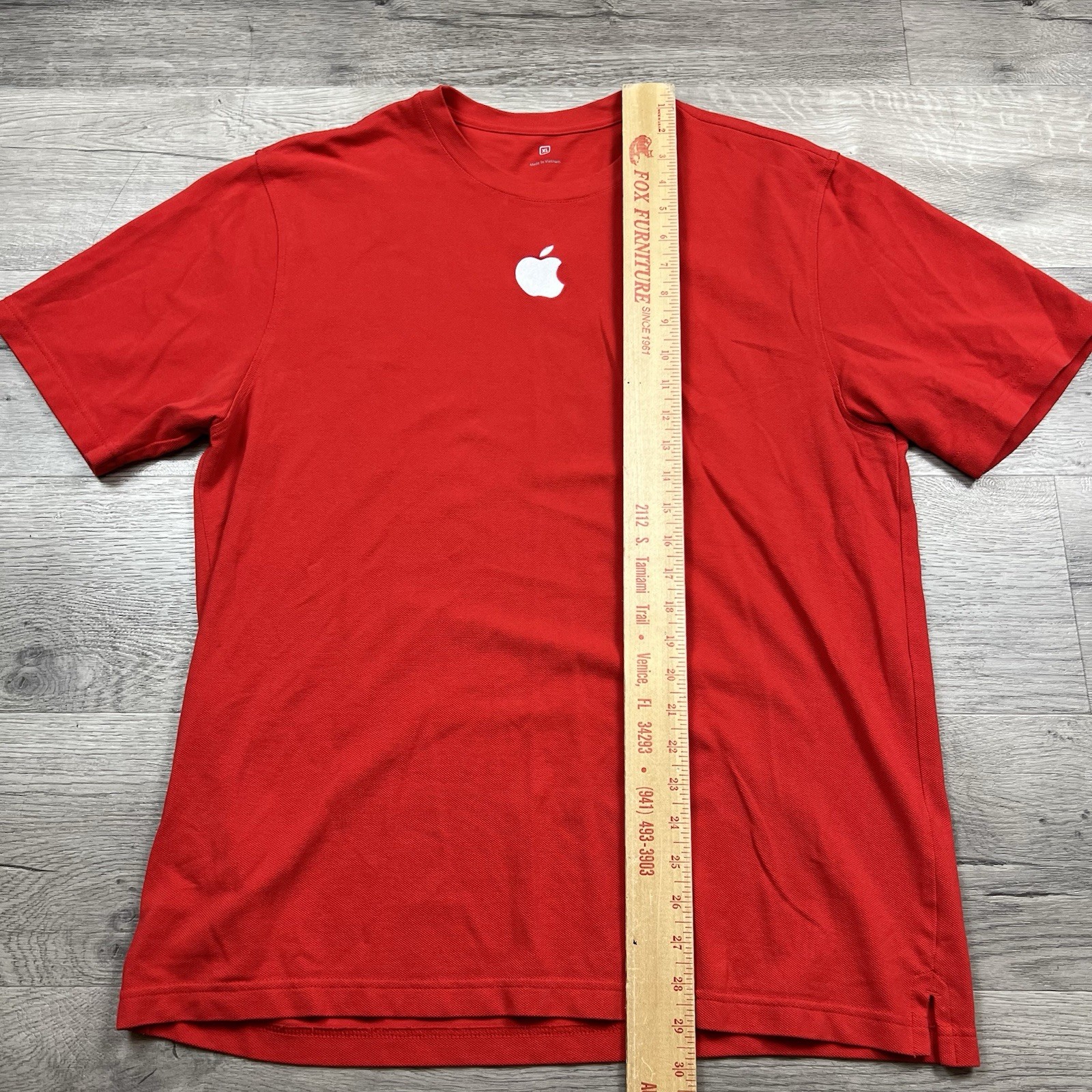 MENS XL KNIT APPLE STORE EMPLOYEE RED UNIFORM COTTON EMBROIDERED LOGO SHIRT TEE gallery