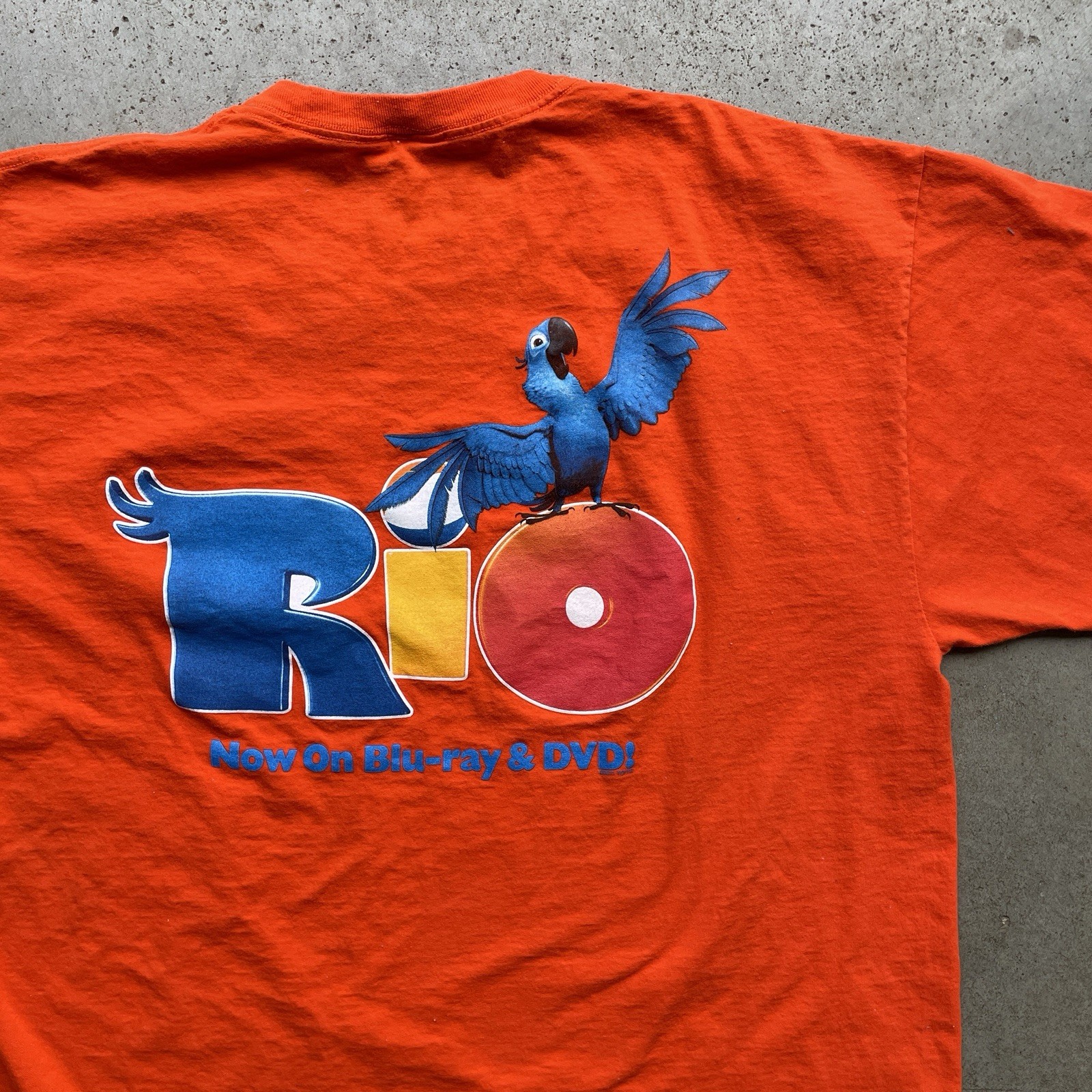 2011 Rio Movie DVD / Blu-Ray Promo T-Shirt Orange Men's XL Regular gallery