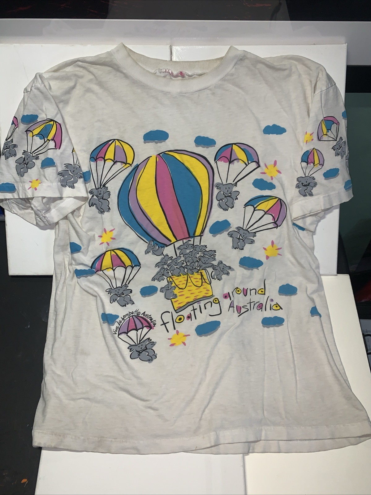 Vintage 80’s Floating Around Australia T Shirt Hot Air balloon Koala Bear