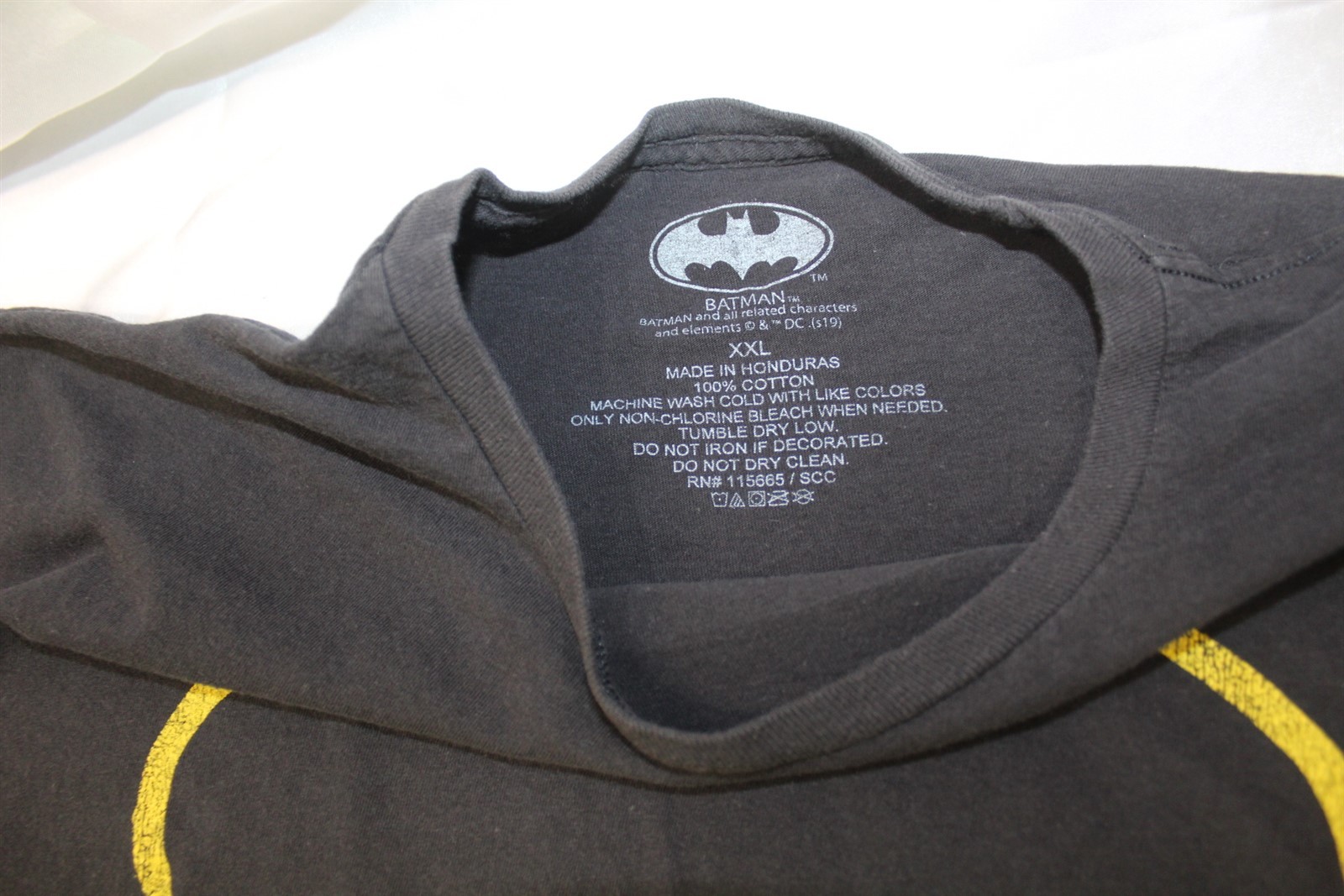 Classic Novelty Graphic T-Shirt Batman Screen Print Front Black Size XXL gallery