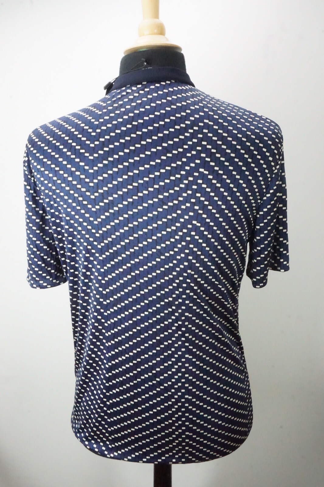 Giorgio Armani Black Label Blue White Geometric 100% Silk Shirt 48 NEW gallery