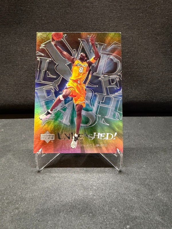 2000-01 Upper Deck Unleashed Kobe Bryant #U8 Lakers HOF Insert READ