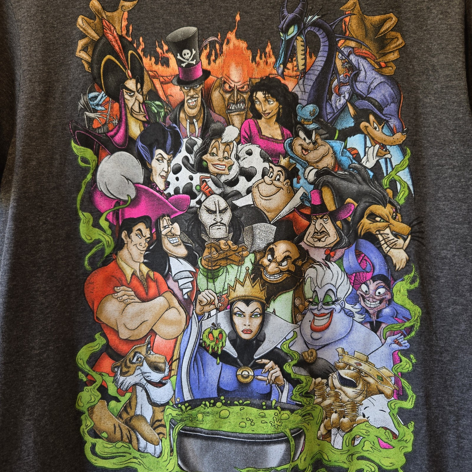 Disney Villains Cartoon Character Graphic Novelty Tee Shirt Medium gallery