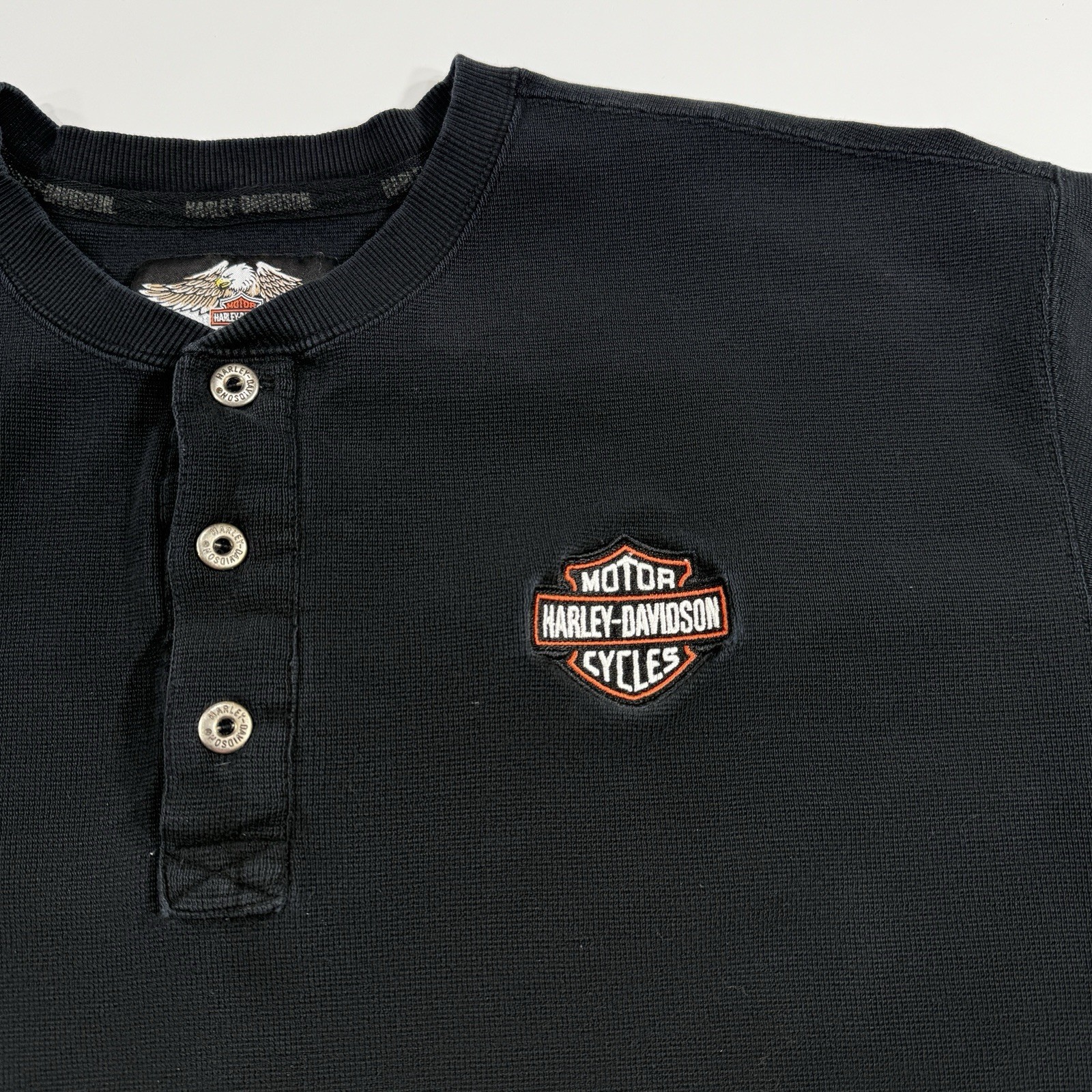 Vintage Harley Davidson Henley Shirt Mens XL 3 Button Wings Back Hit *See Pics gallery