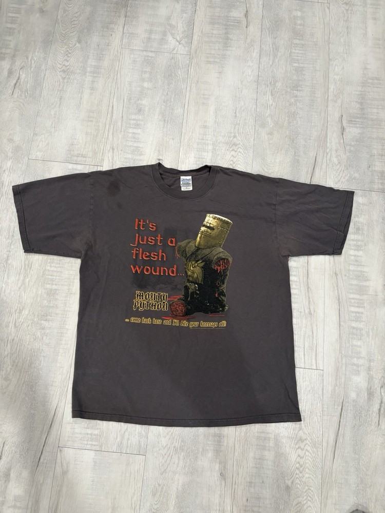 Vintage Monty Python “It’s Just a Flesh Wound” Movie T Shirt Large Black Y2K
