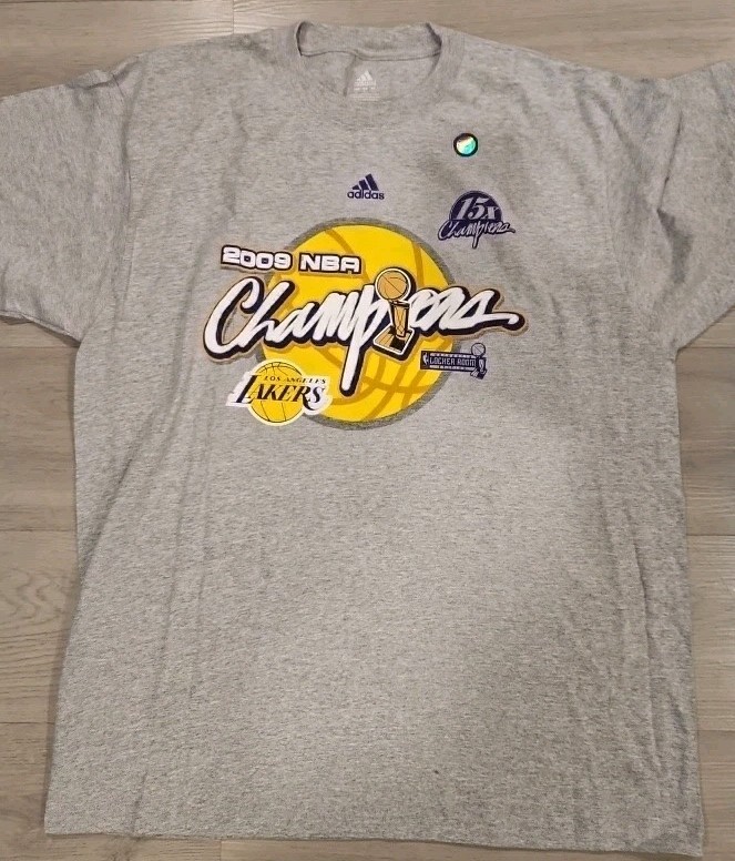 Adidas Los Angeles Lakers 2009 NBA Finals Champions Locker Room T-Shirt Men’s LG