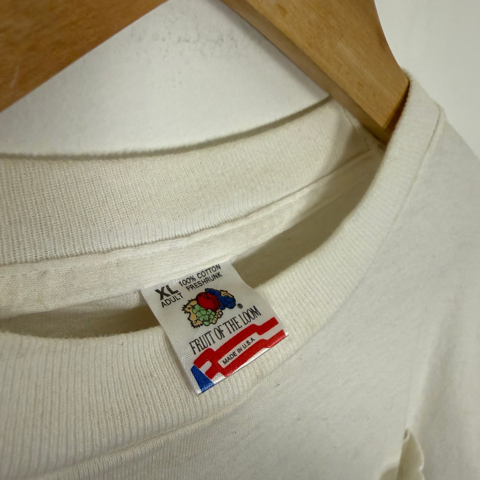 Vintage 90s WWF World Wildlife Fund Earth Animal Pocket Tee Shirt Single Stitch gallery