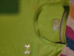 Men’s Unisex Under Armour Size Small Lime Green Heat Gear T-Shirt Semi-Fitted
