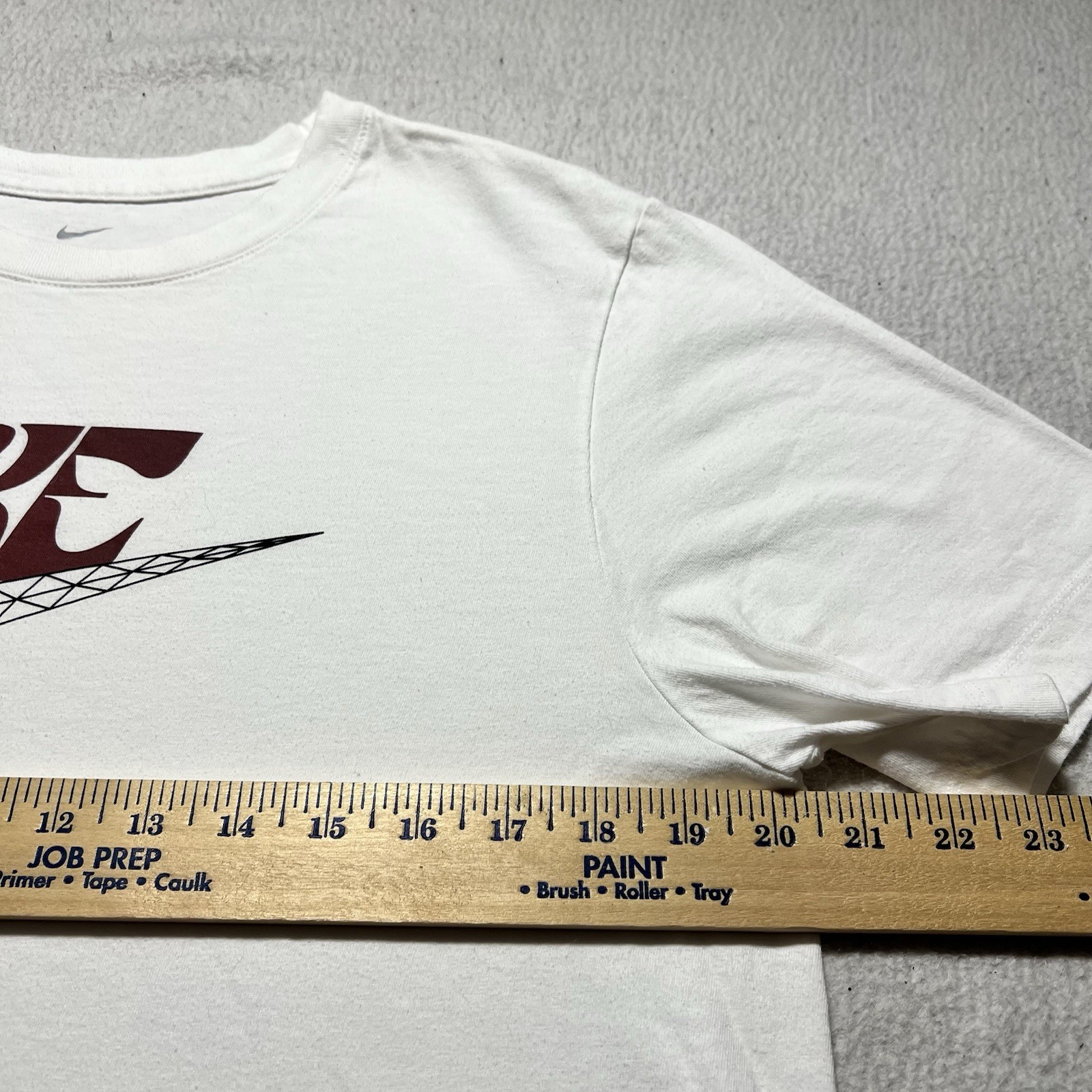 Nike Geometric Swoosh Graphic T Shirt White Mens Medium Streetwear gallery