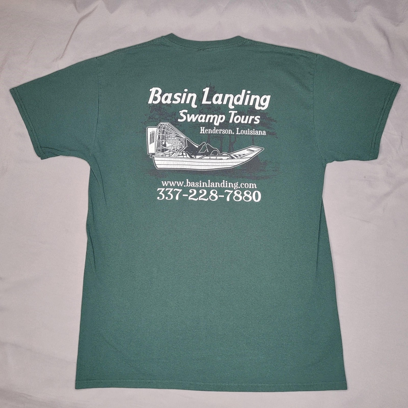 Basin Landing Swamp Tours Shirt Mens Medium Green Pocket Tee Louisiana Airboat