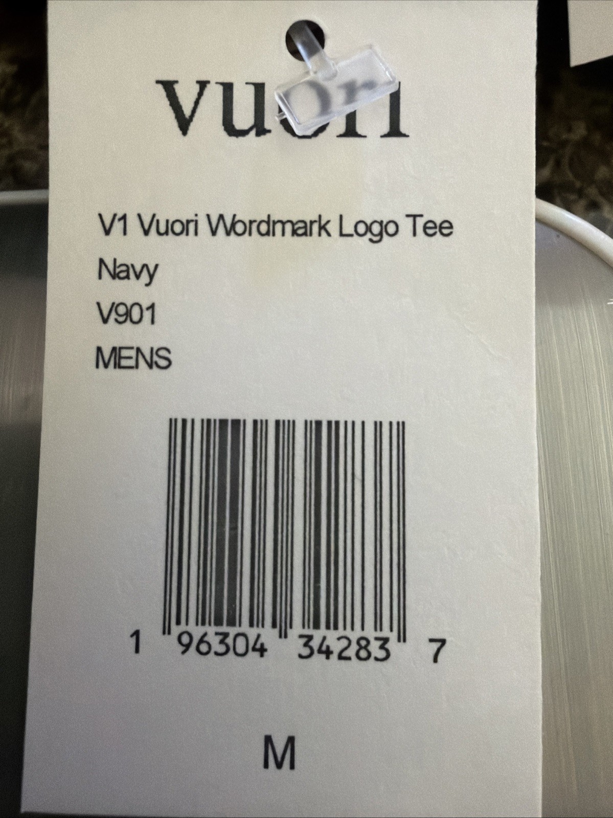 VUORI V1 WORDMARK LOGO MEN’S TEE NAVY COLOR SIZE MEDIUM NWT gallery