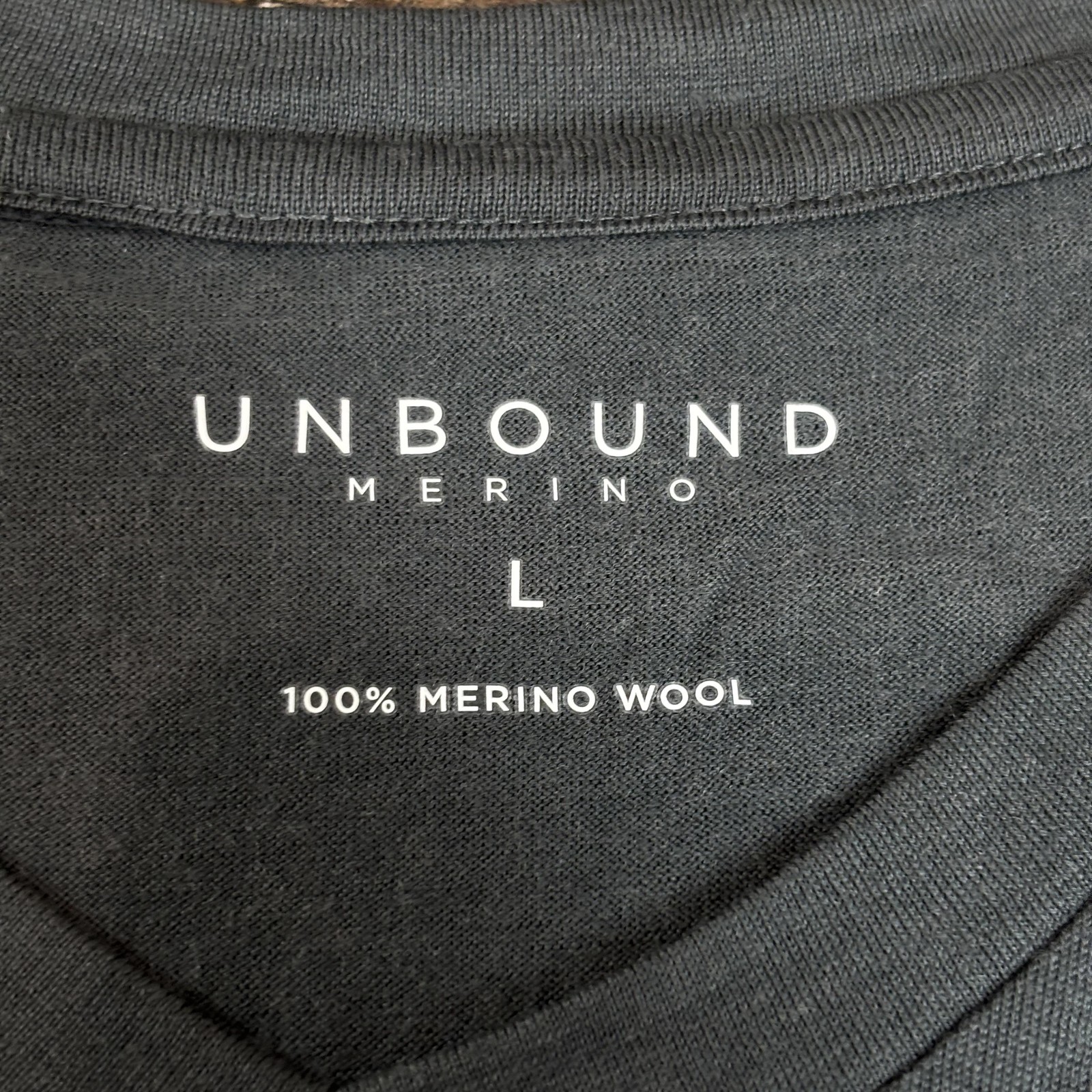 Unbound Merino Shirt Men's Large Gray V-Neck 100% Merino Wool Lightweight gallery