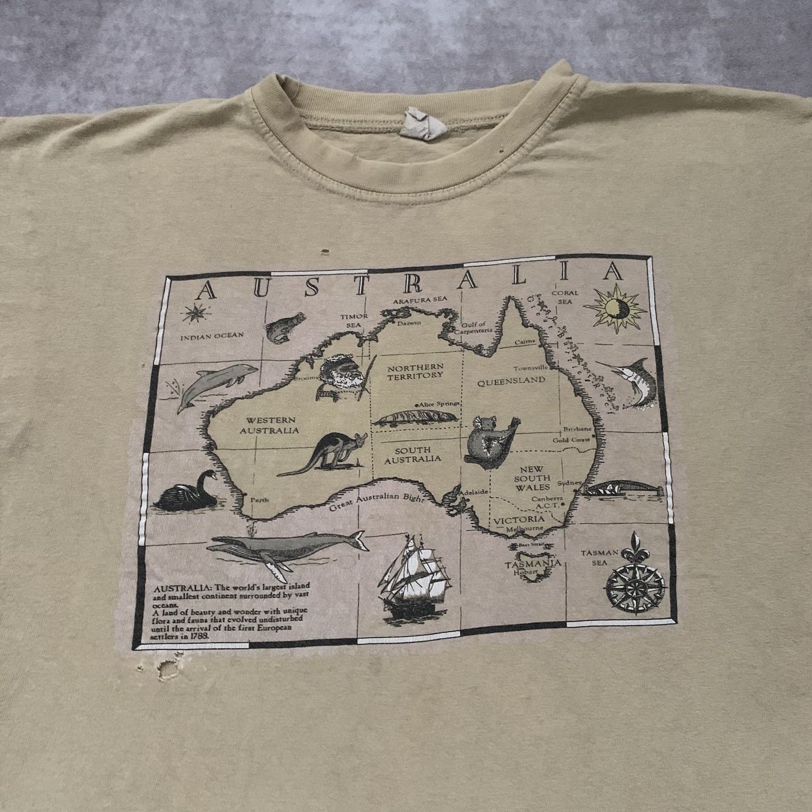 Vintage 90s Australia Map Shirt Size L Graphic Nature Ocean Koala gallery