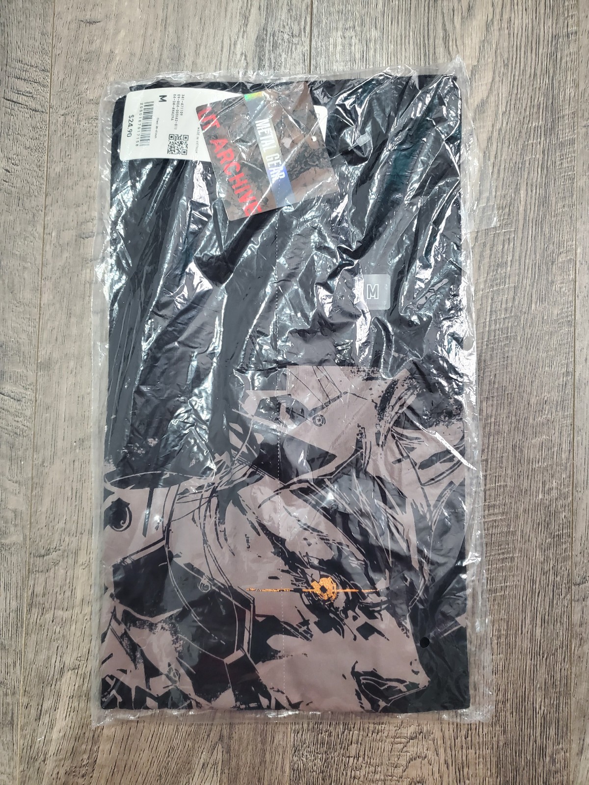 NWT New Uniqlo Metal Gear Rising Solid Archive Graphic UT T-Shirt Tee Medium M