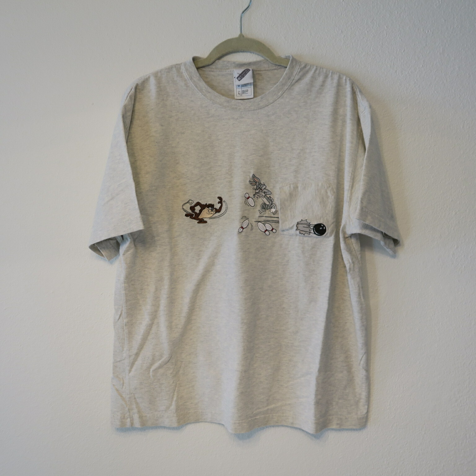 RARE VTG WB Bowling League Shirt TAZ LOONEY TUNES EMBROIDERED ICEBERG Large L gallery