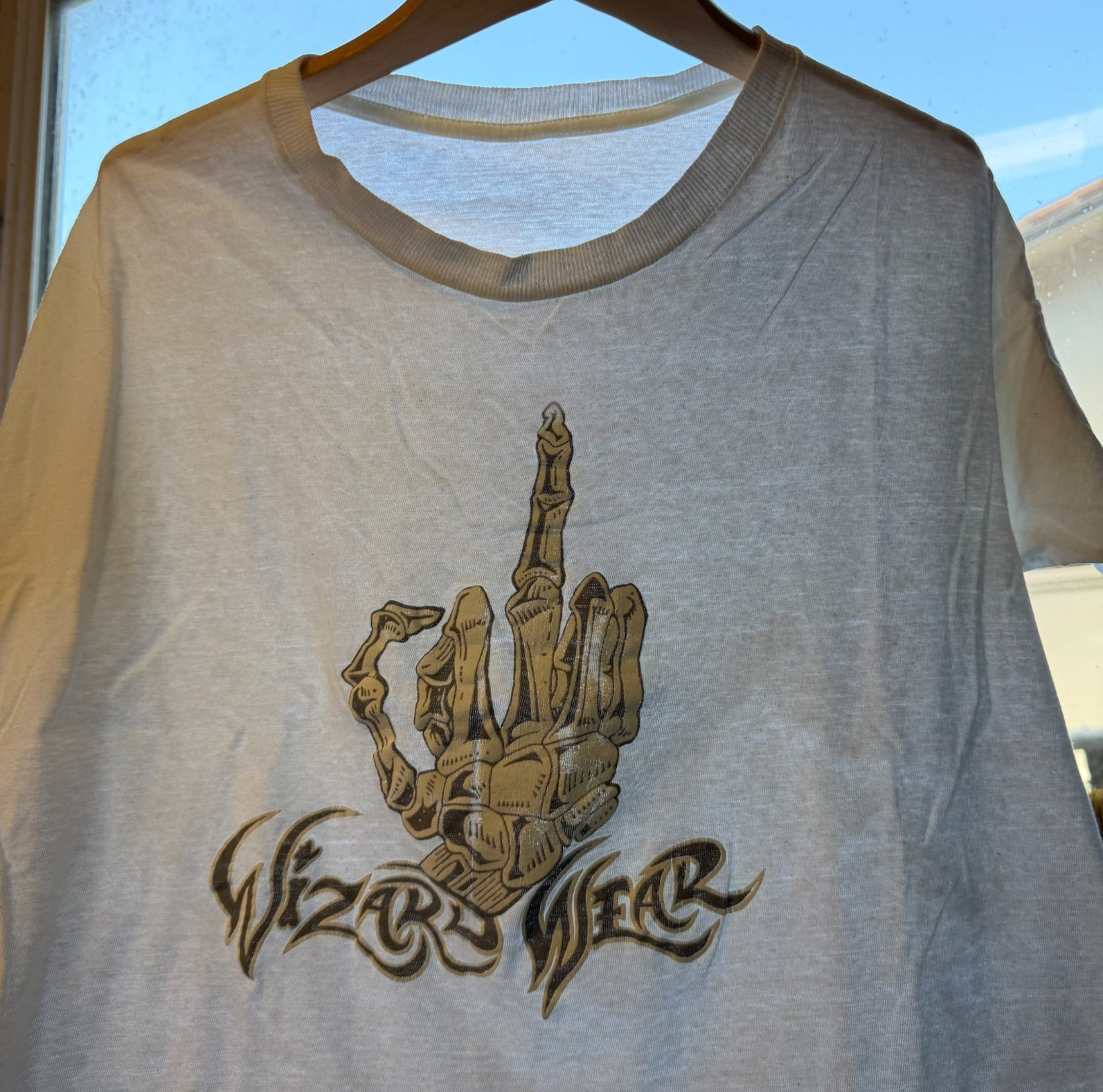 VTG Middle Finger T Shirt M 21×23 Surf Skate Grunge Single Stitch Boxy 80s