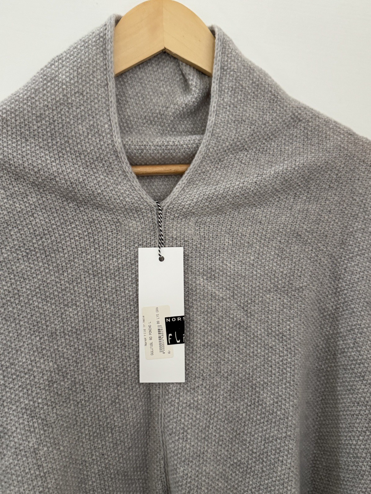 Women's GullFugl Norway 100% Lambswool Sweater Poncho, Large, color Light Grey gallery
