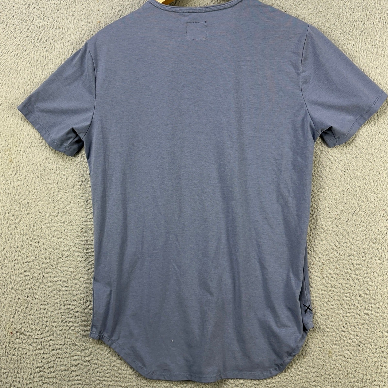 Cuts T-Shirt Crewneck Tee Mens Medium Light Blue Short Sleeve Casual Stretch gallery