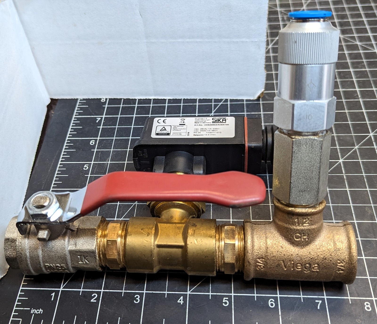 SIKA VHS20M ¾” Flow Switch With Manifold VHS20M0ARDEN100 NEW [B8B2]