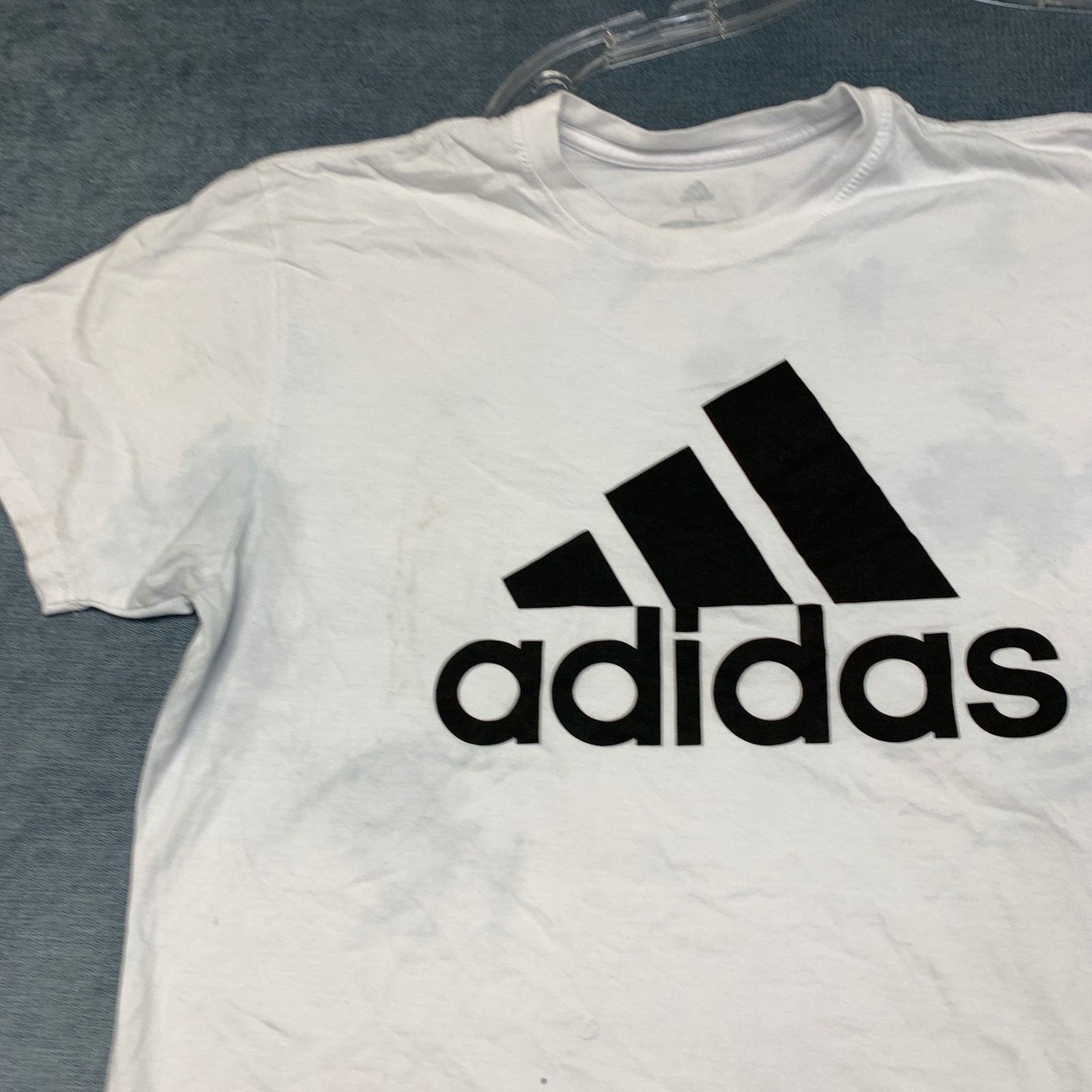 Adidas T Shirt Mens Large White Logo Short Sleeve Outdoor Travel Pullover Tee gallery