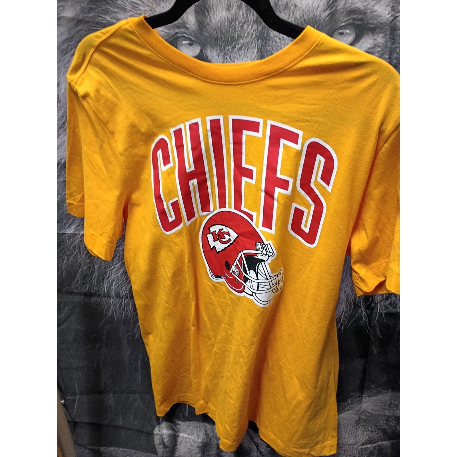 Nike Kansas City Chiefs Mens Gold Graphic T-Shirt N199-76L-7G-0Y6 Medium NWT gallery