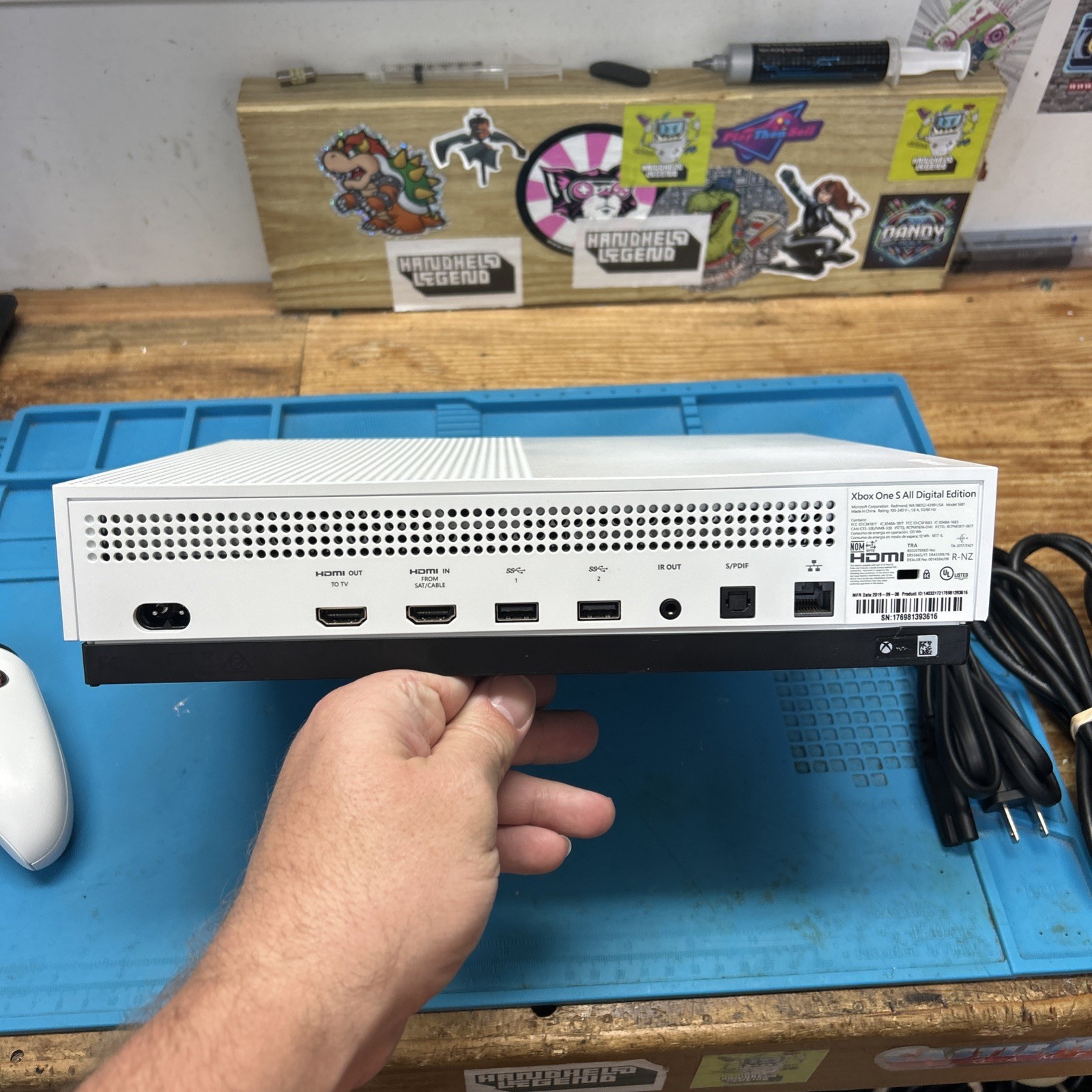 Microsoft Xbox One S 1TB Console Gaming System With Controller White 1681 Tested