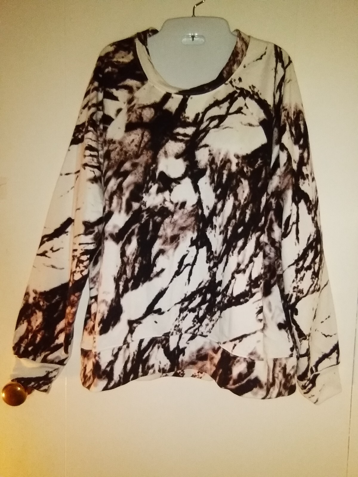 ZELLA Crew Neck Sweat Shirt Brown and WhiteTie Dye Long Sleeves Large gallery