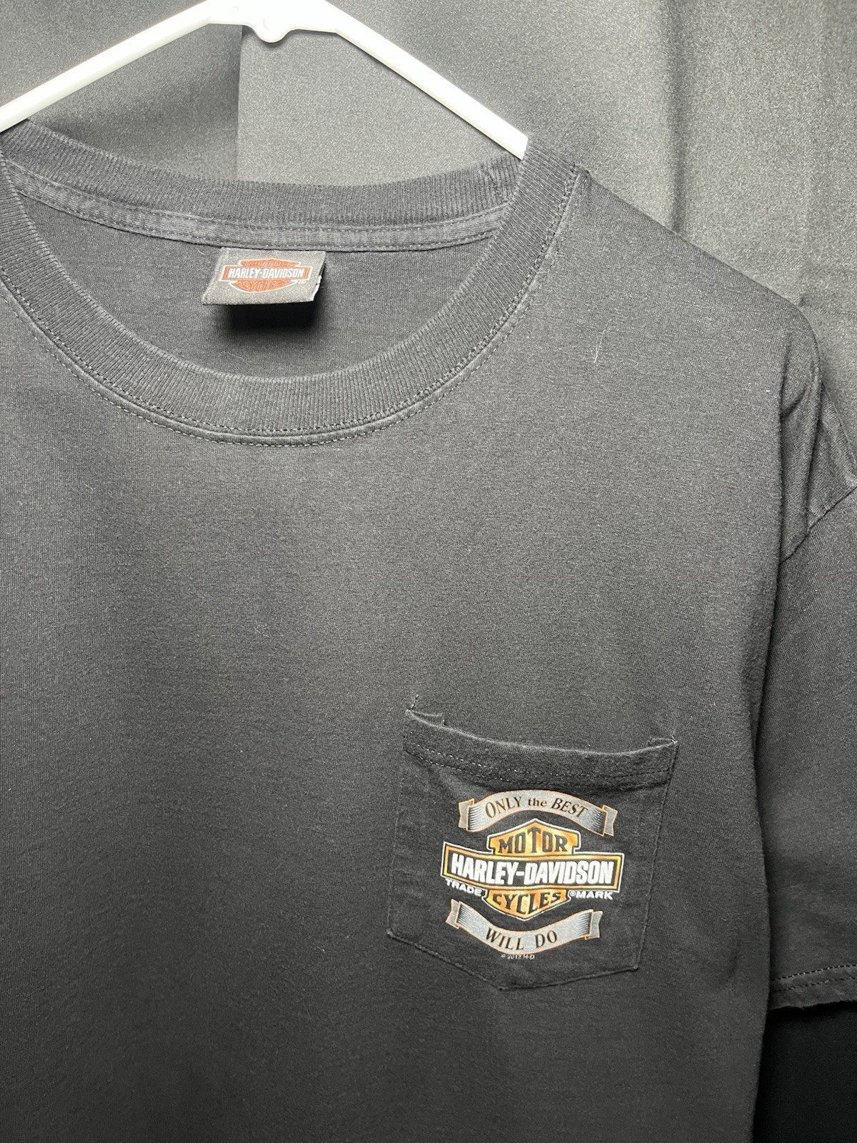 VTG Black Harley Davidson Motorcycles Round Rock Pocket Tee gallery