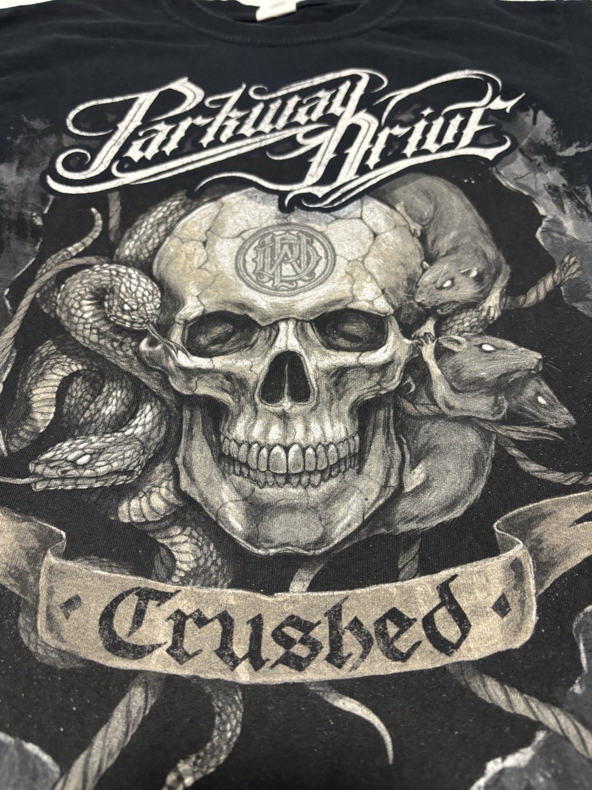 2015 Parkway Drive Crushed Skull Band T-Shirt Size S Ire Album Era Metalcore PWD gallery