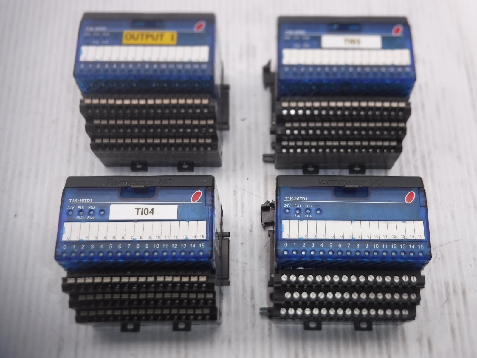 Automation Direct Terminator I/O T1K-16TD1 / T1K-16B-1 Output Module with Base