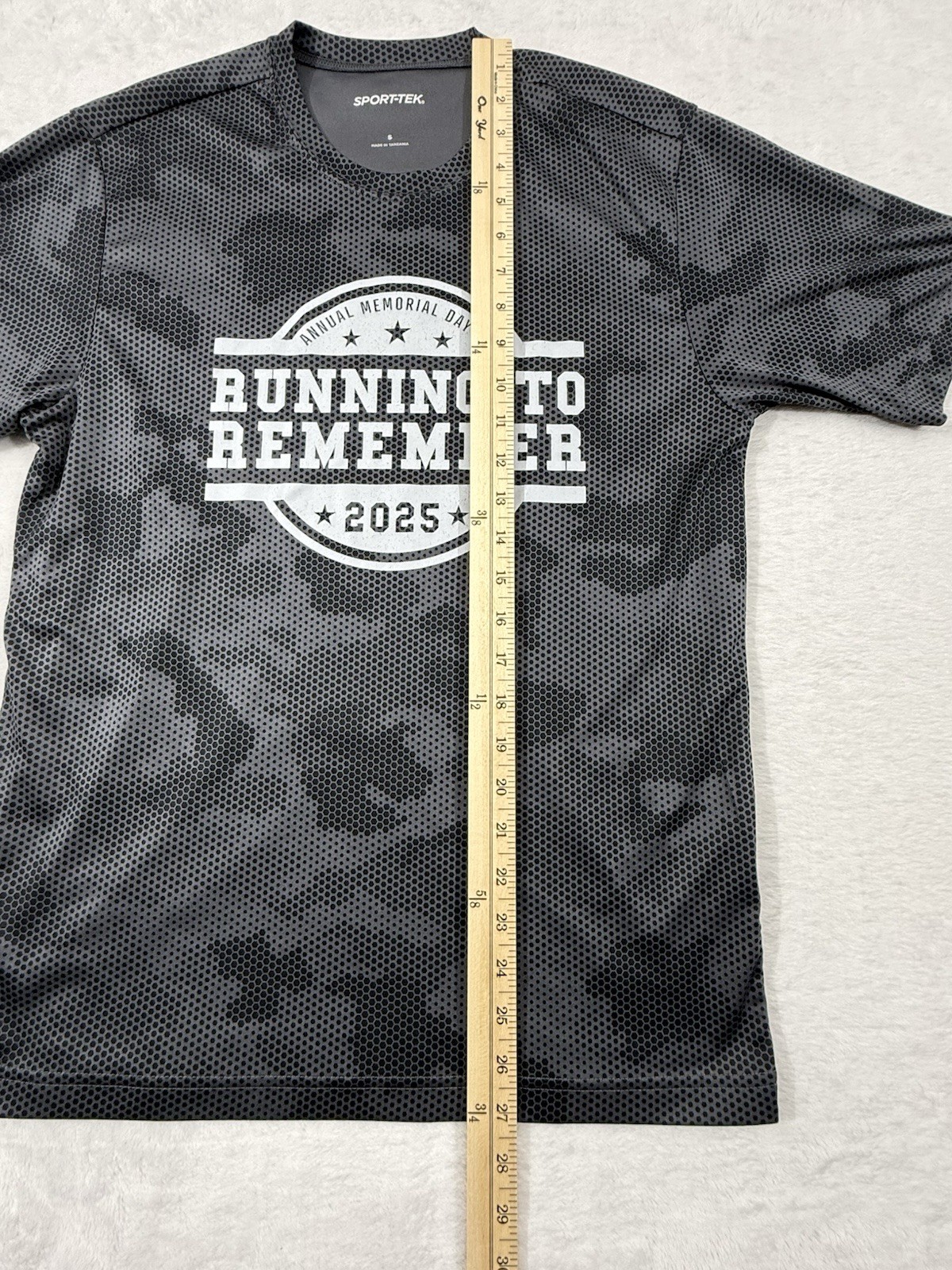 SportTek Mens T Shirt Small Short Sleeve Gray Black Annual Memorial Day Running. gallery